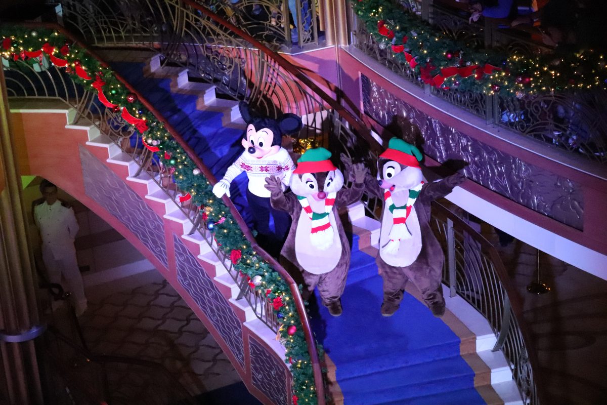 Disney Christmas Cruise Shows