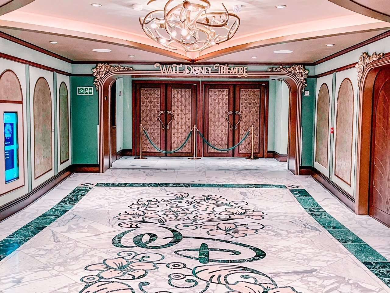 Walt disney Theater Disney Cruise