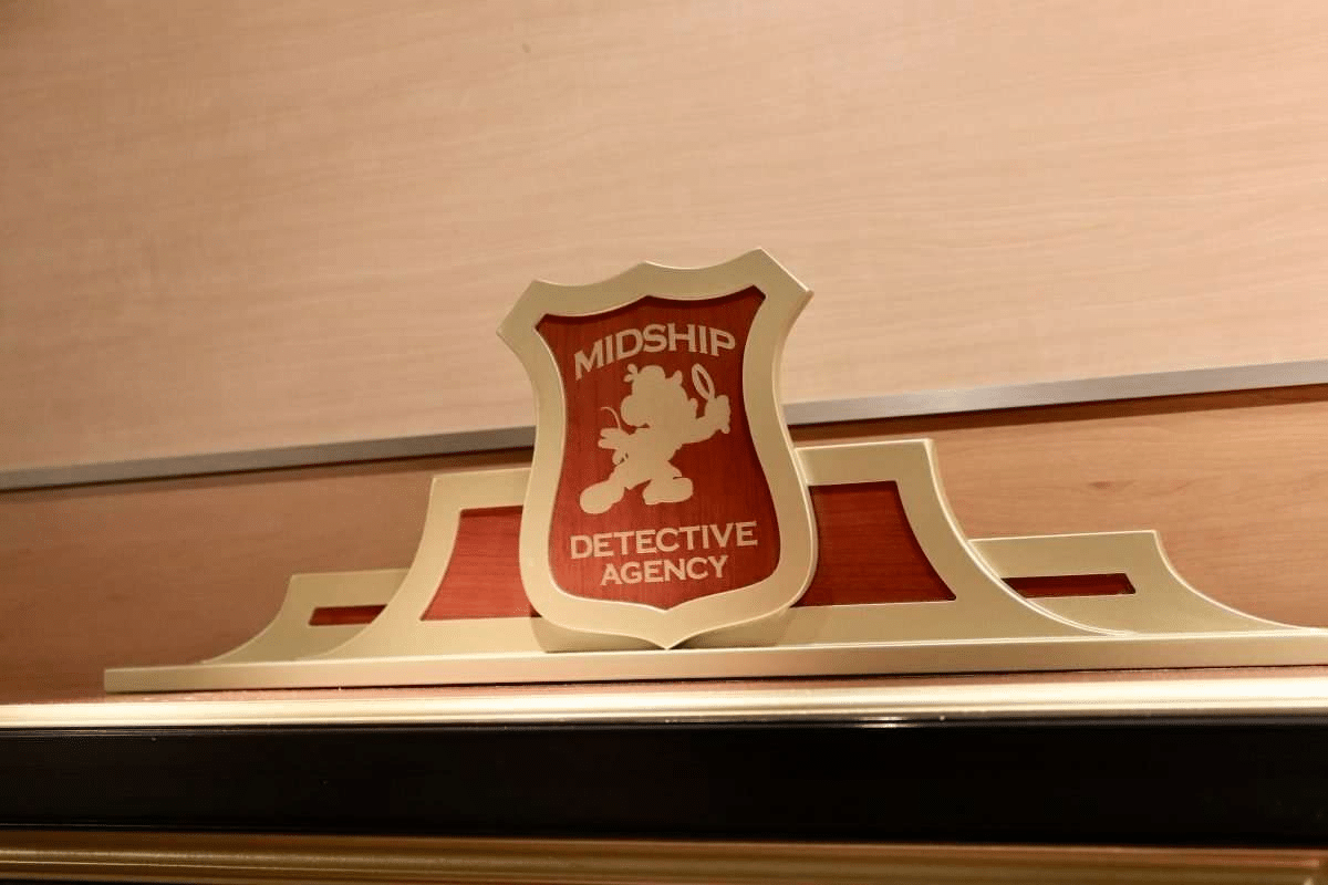 Disney Dream Midship Detective Agency Kiosk