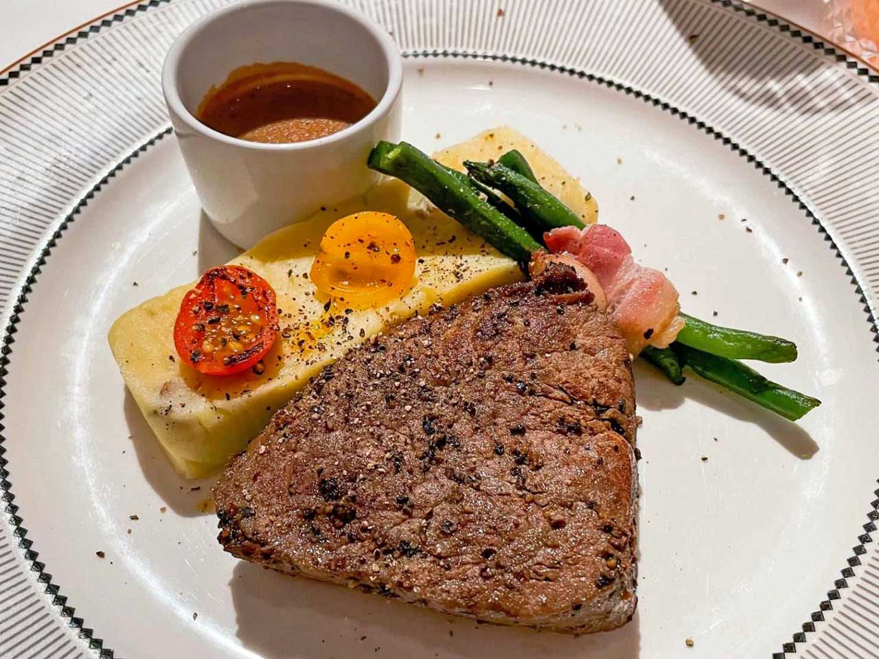 1923 Peppered Filet Mignon