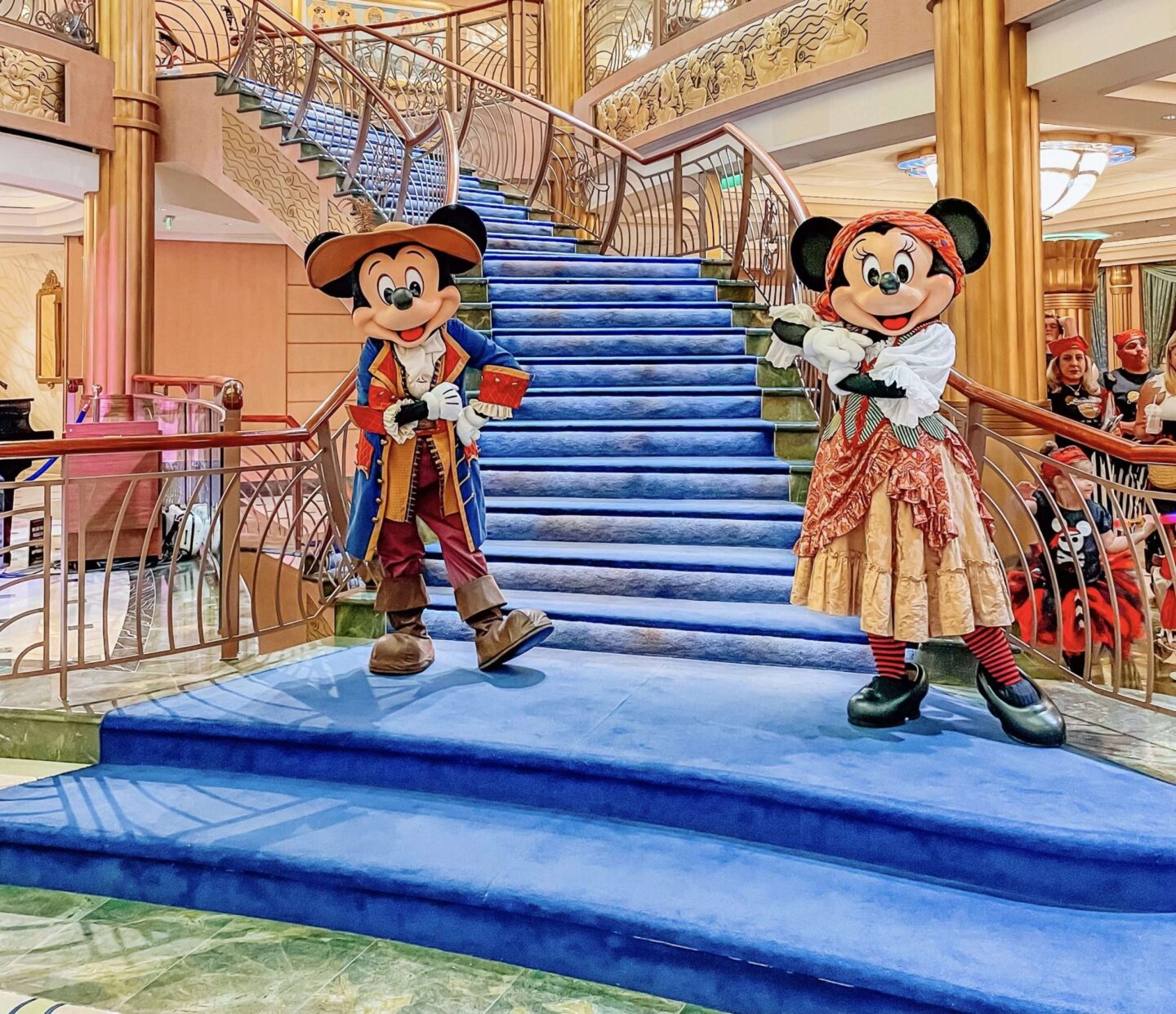Disney Pirate Night Mickey and Minnie