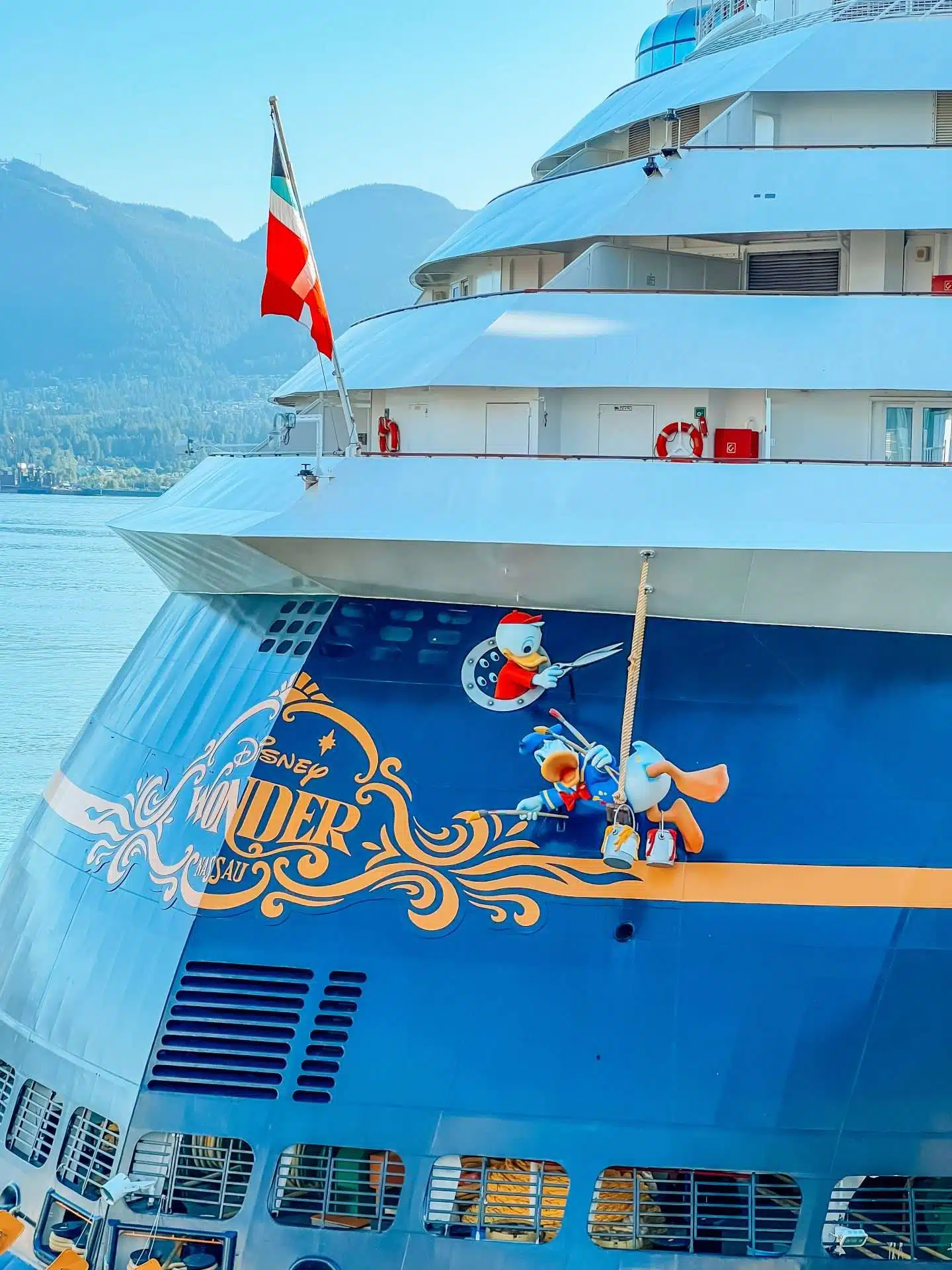 Disney wonder cruise ship with Donald and Huey Duck