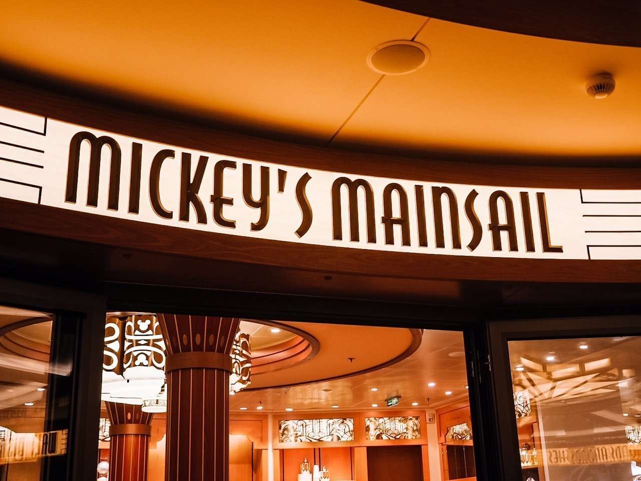 Mickeys Mainsail Gift shop