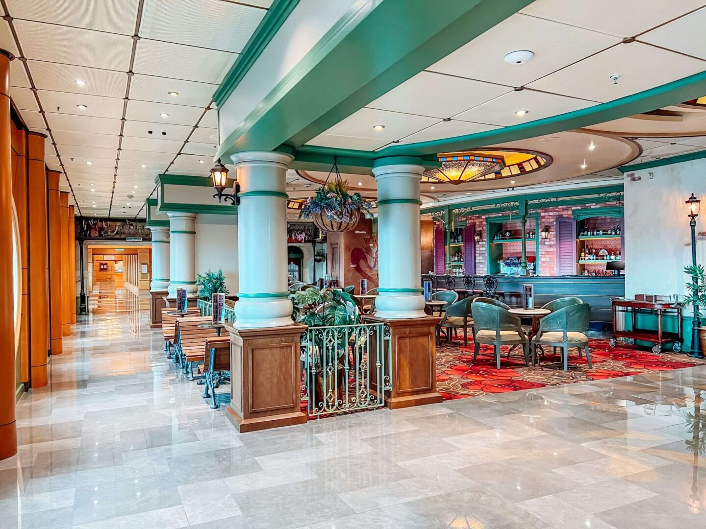 French Quarter Lounge on the Disney Wonder