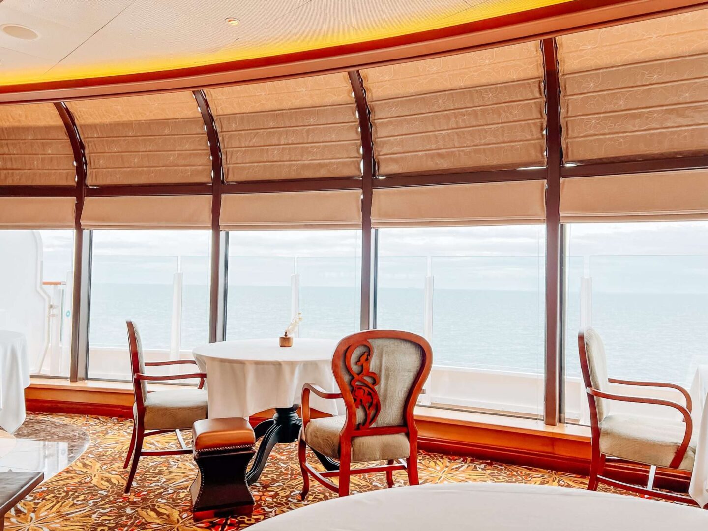 Atmosphere at Remy Disney Cruise