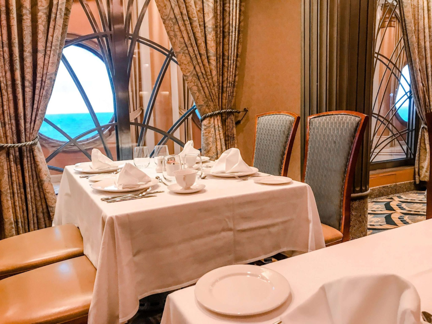 Disney Cruise Restaurants Dining Room