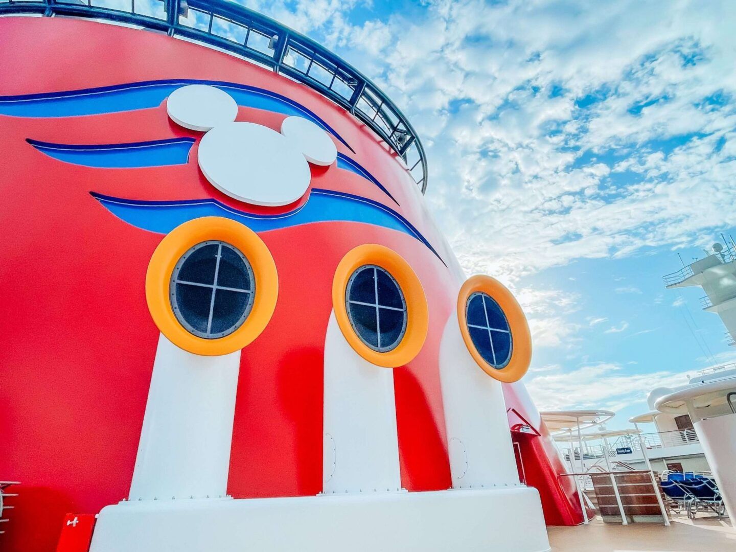 Disney Ship Funnel Mickey Sky Disney Cruise