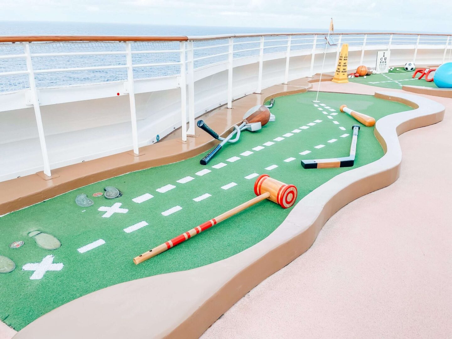 Golf on the Disney Fantasy Cruise Ship Recreation
