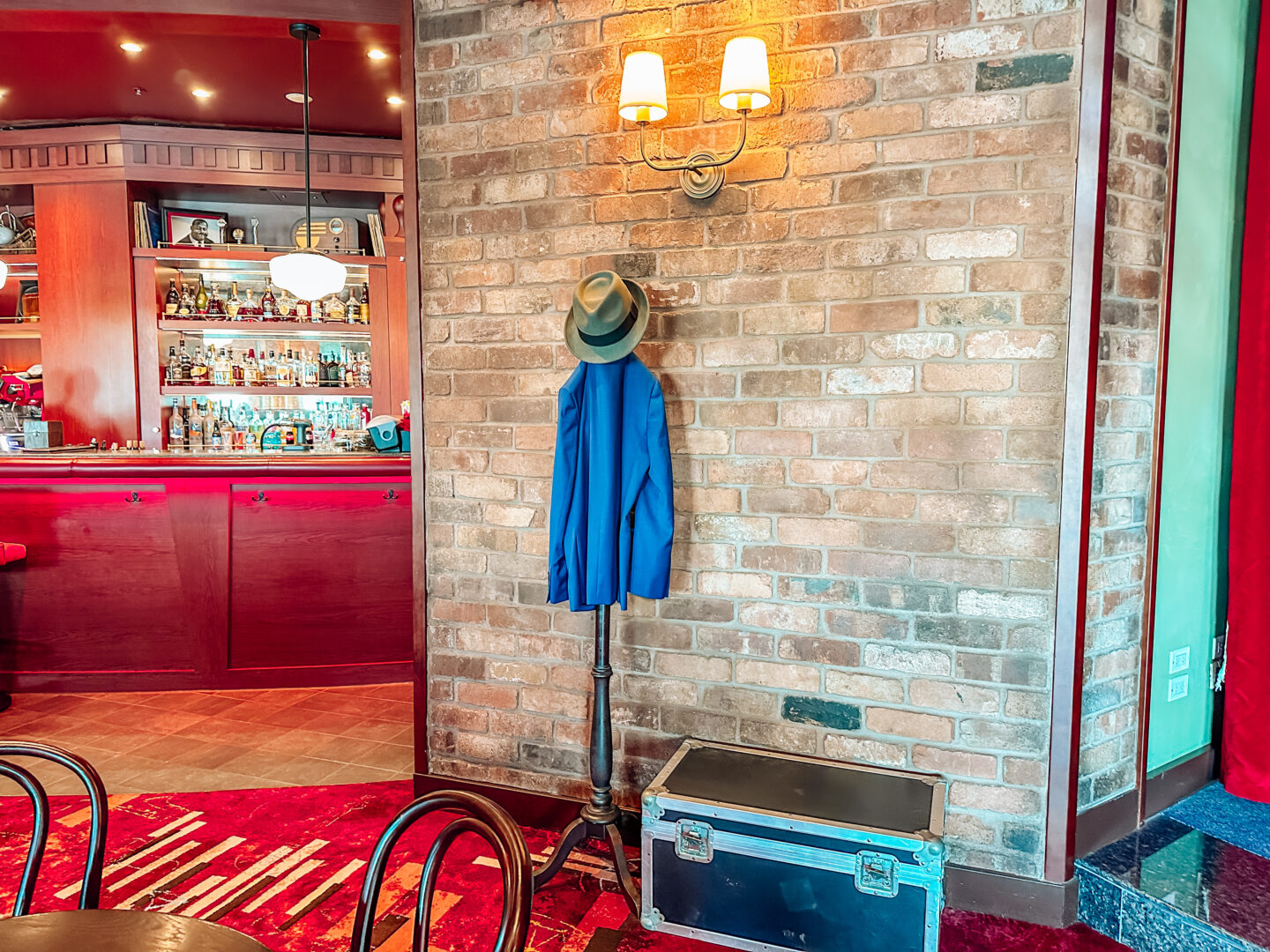 Soul Cat on the Disney Magic, Bars and Lounges on the Disney Magic. Jazz inspired bar. Soul Inspired Bar on the Disney Magic.