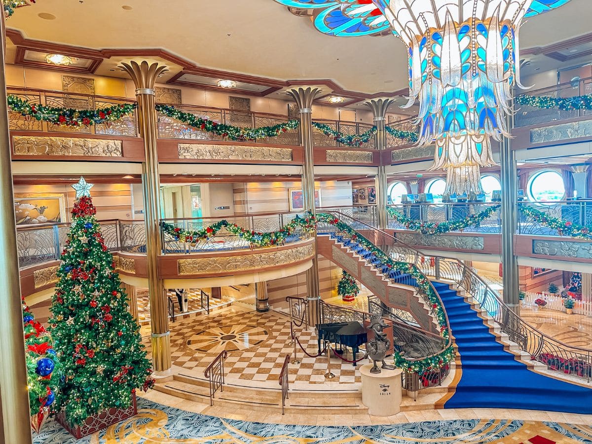 Disney Cream Christmas Tree Atrium Very Merrytime
