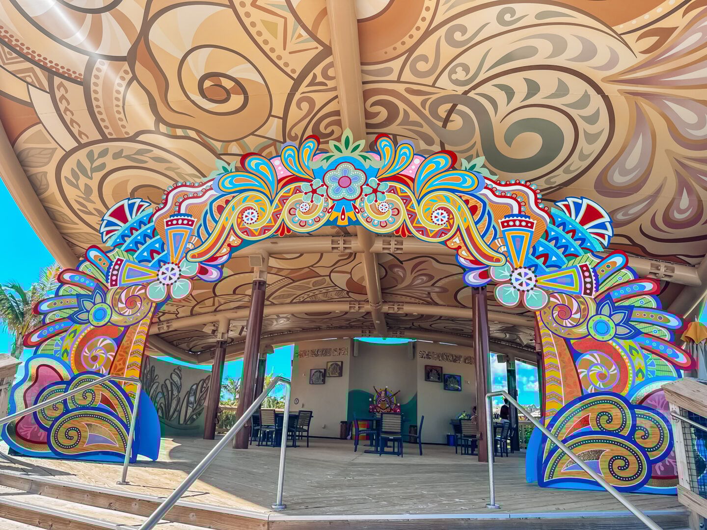 Lookout Cay Pavilion on Eleuthera Lighthouse Point